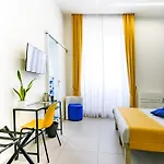V10 Guesthouse - Vanvitelli 10